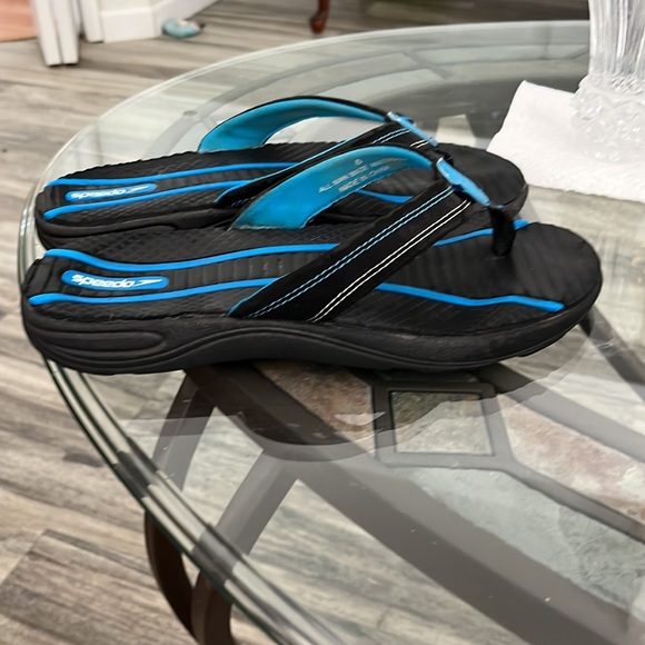 🩴SPEEDO FLIP FLOPS FOR WOMEN SIZE 8 CUSHIONED FOOT BED BLACK & BLUE GREAT COND. - Picture 8 of 9
